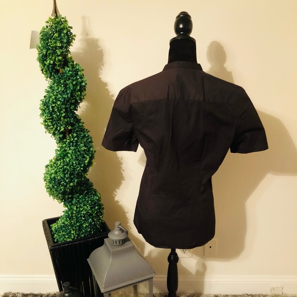 Slim Fit Banded Collar Short-sleeve Shirt - Picture 2 of 5